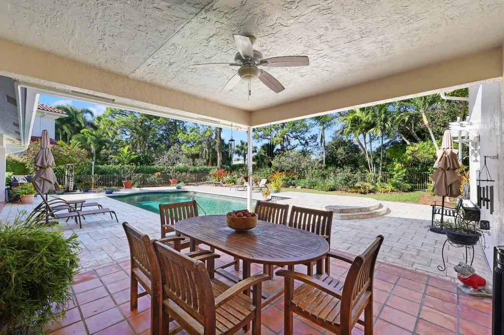2865 Banyan Boulevard Circle NW Boca Raton FL 33431