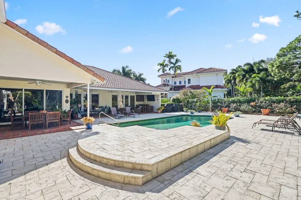 2865 Banyan Boulevard Circle NW Boca Raton FL 33431