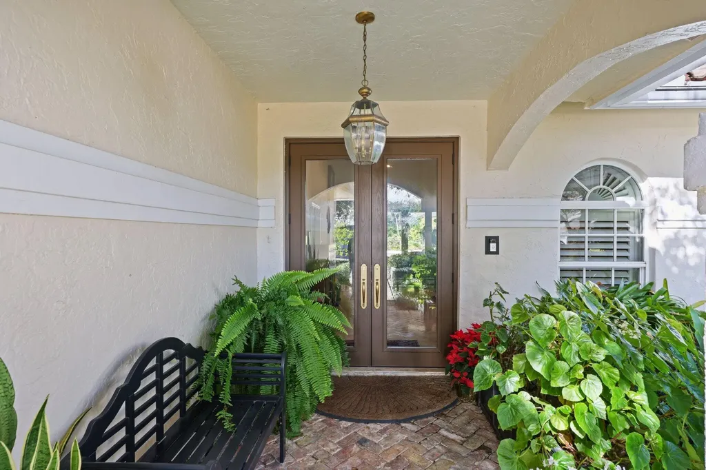 2865 Banyan Boulevard Circle NW Boca Raton FL 33431