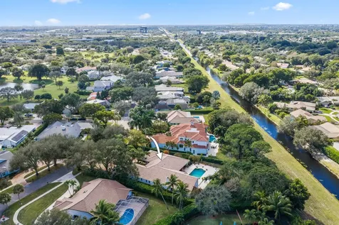 2865 Banyan Boulevard Circle NW Boca Raton FL 33431