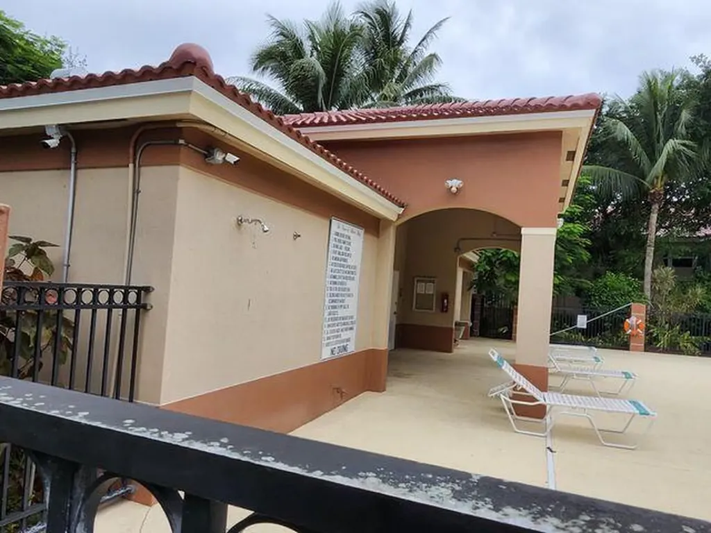 3810 N Jog Road West Palm Beach FL 33411
