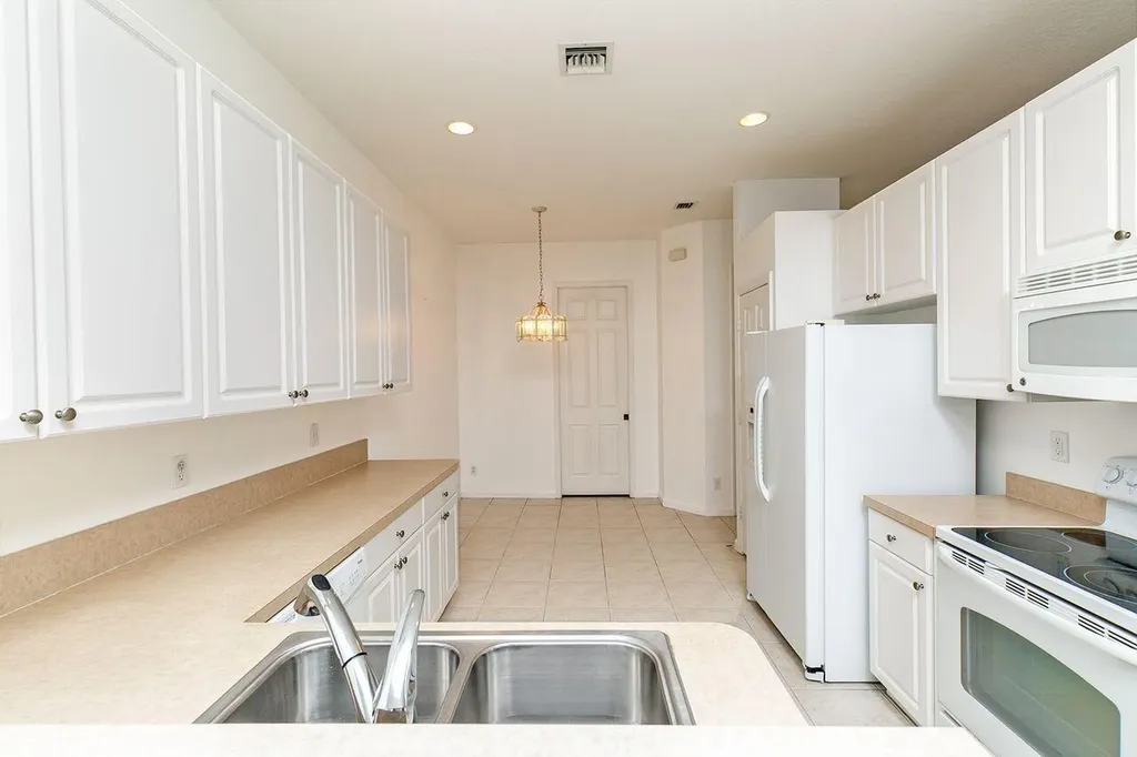 2887 SW Cedar Dunes Drive Port St Lucie FL 34953