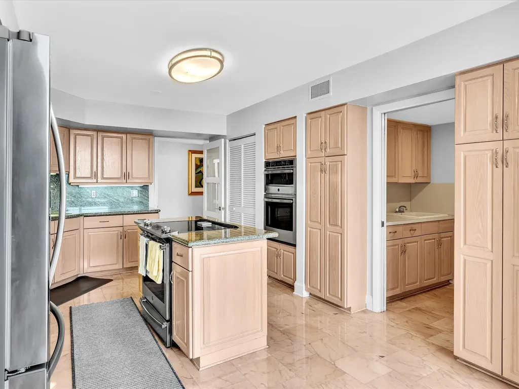 7201 Promenade Drive Boca Raton FL 33433