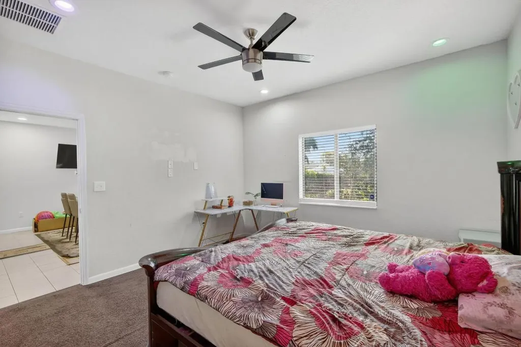 205 NW 27th Terrace Fort Lauderdale FL 33311