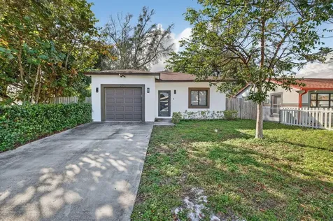 205 NW 27th Terrace Fort Lauderdale FL 33311