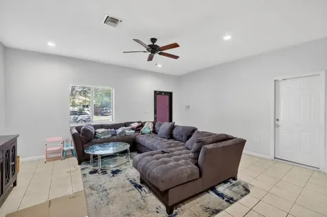 205 NW 27th Terrace Fort Lauderdale FL 33311