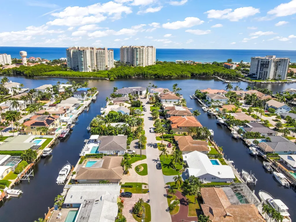 831 Dover Street Boca Raton FL 33487