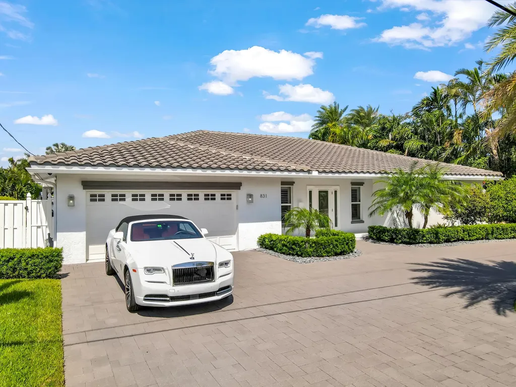 831 Dover Street Boca Raton FL 33487