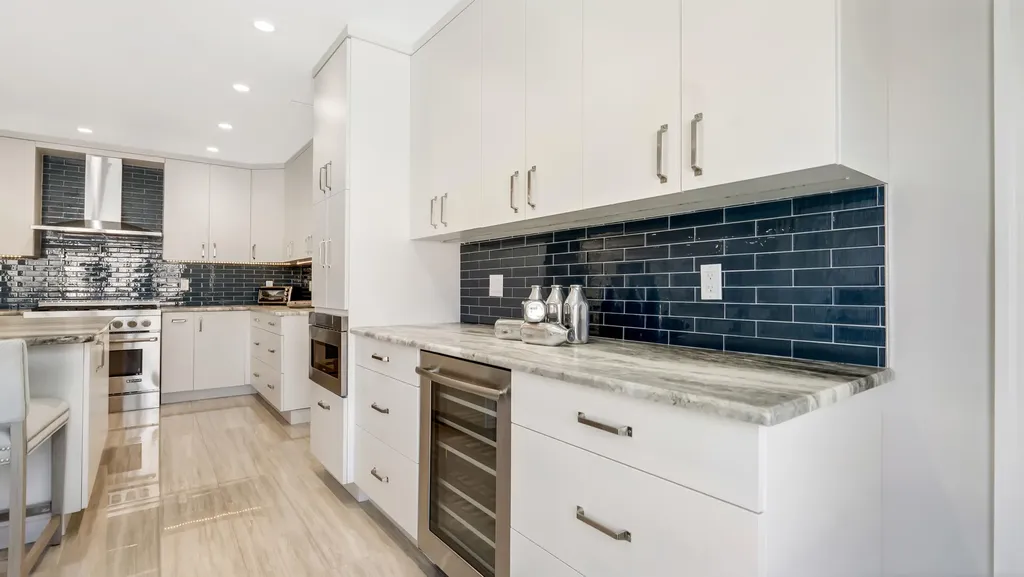 831 Dover Street Boca Raton FL 33487