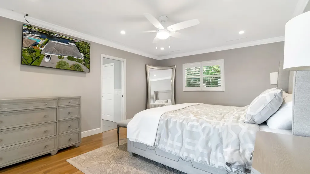 831 Dover Street Boca Raton FL 33487