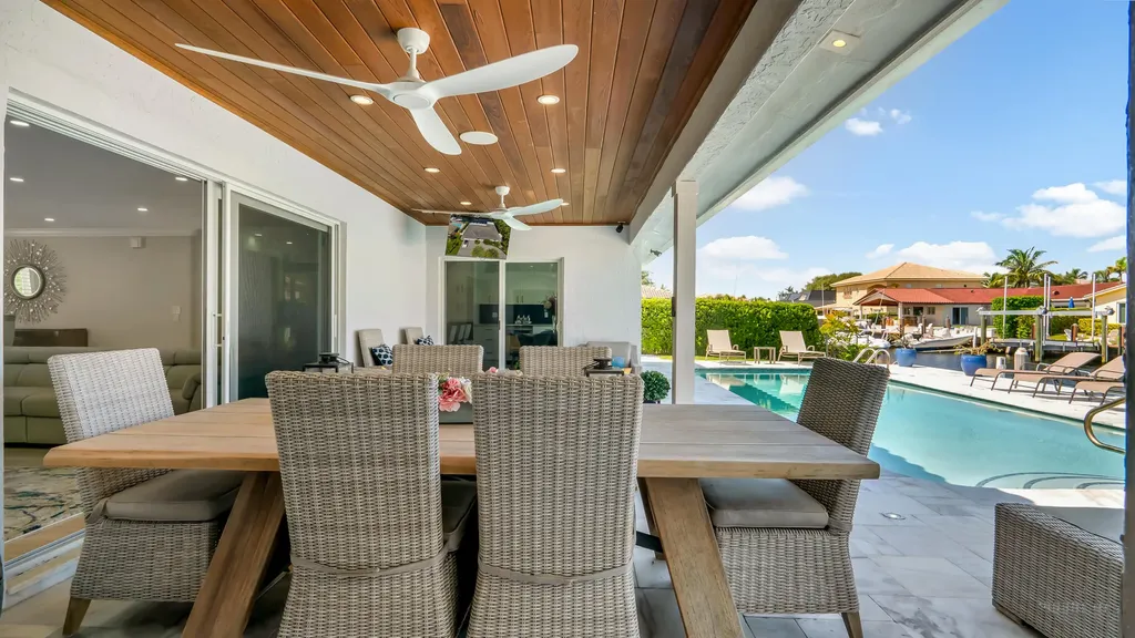 831 Dover Street Boca Raton FL 33487