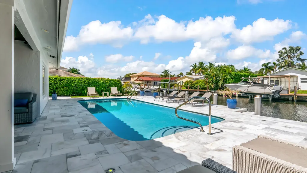 831 Dover Street Boca Raton FL 33487