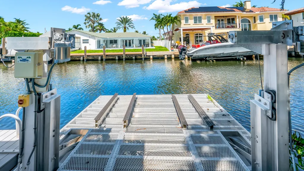 831 Dover Street Boca Raton FL 33487