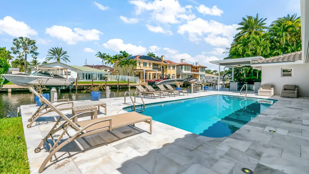 831 Dover Street Boca Raton FL 33487