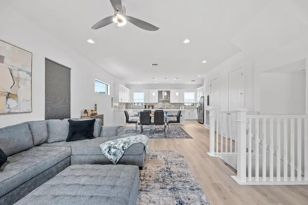 5255 Beckman Terrace Palm Beach Gardens FL 33418