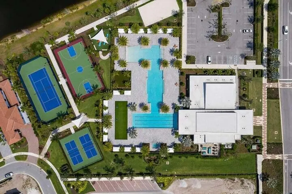 5255 Beckman Terrace Palm Beach Gardens FL 33418