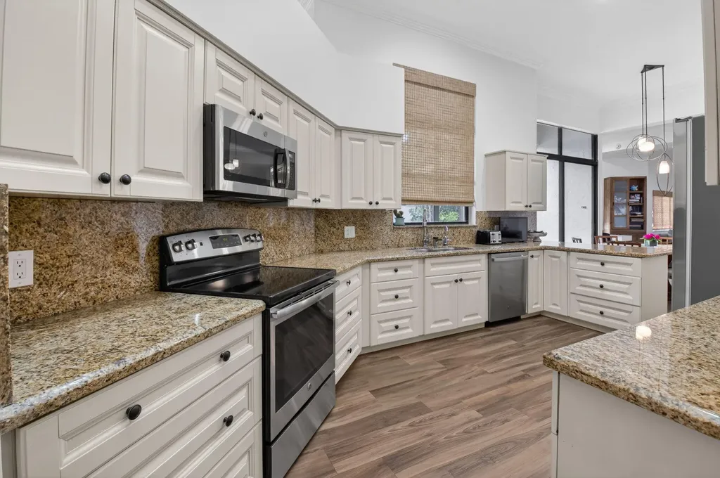 2437 NW 64th Street Boca Raton FL 33496