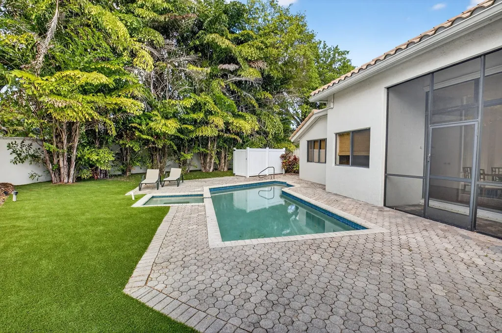 2437 NW 64th Street Boca Raton FL 33496