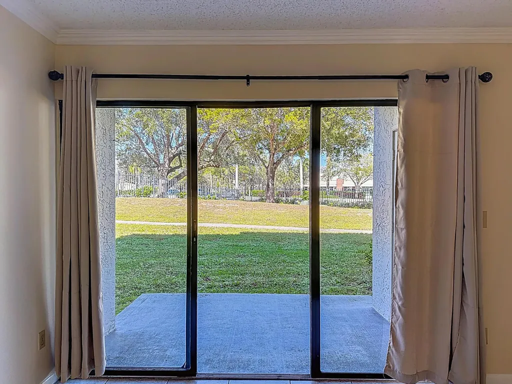 9022 W Atlantic Boulevard Coral Springs FL 33071