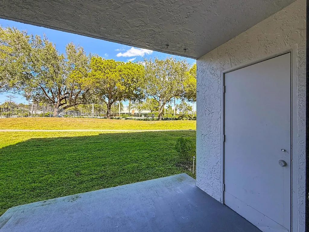9022 W Atlantic Boulevard Coral Springs FL 33071