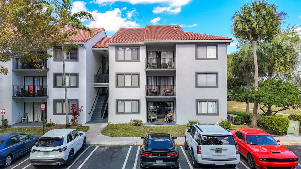 9022 W Atlantic Boulevard Coral Springs FL 33071