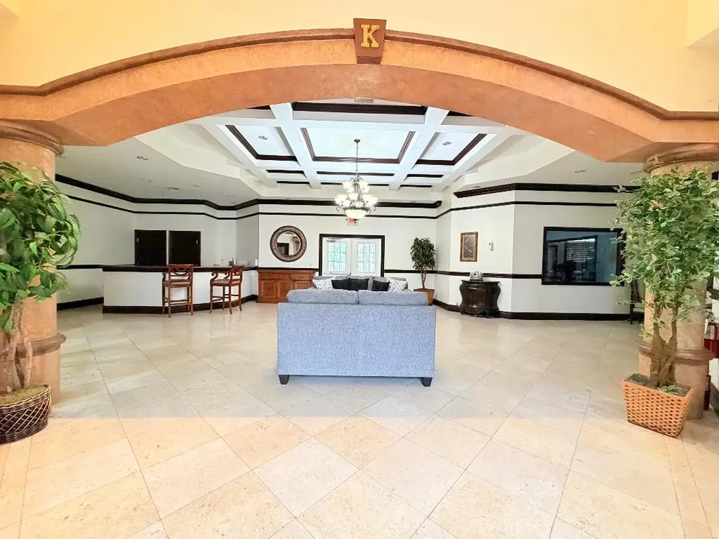 330 Crestwood Circle N Royal Palm Beach FL 33411