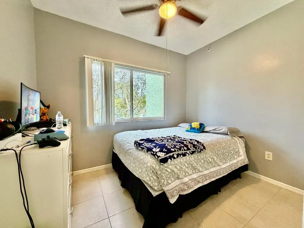 330 Crestwood Circle N Royal Palm Beach FL 33411