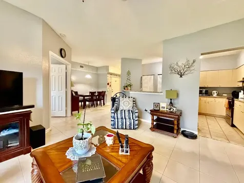 330 Crestwood Circle N Royal Palm Beach FL 33411