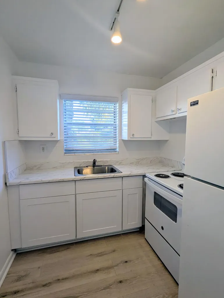 353 Sheffield O West Palm Beach FL 33417