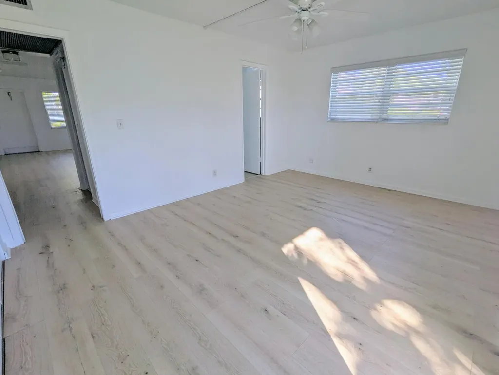 353 Sheffield O West Palm Beach FL 33417