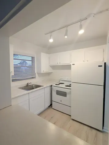 353 Sheffield O West Palm Beach FL 33417