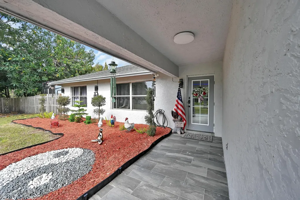 2404 Dade Road Fort Pierce FL 34982