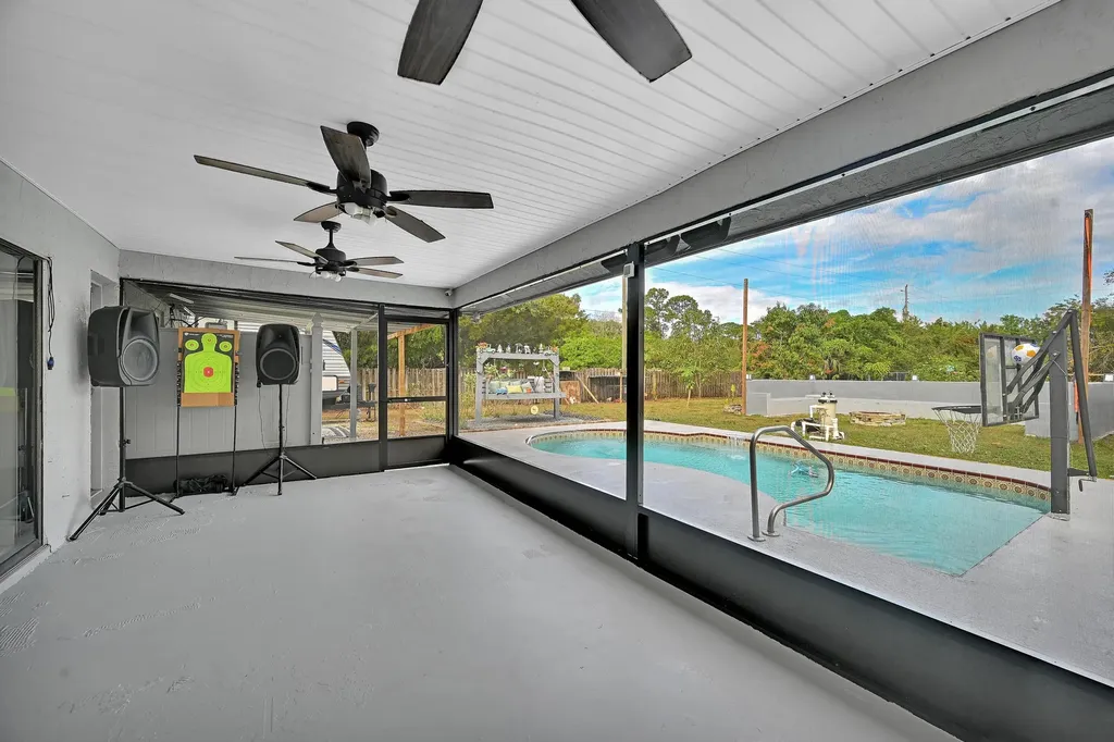 2404 Dade Road Fort Pierce FL 34982