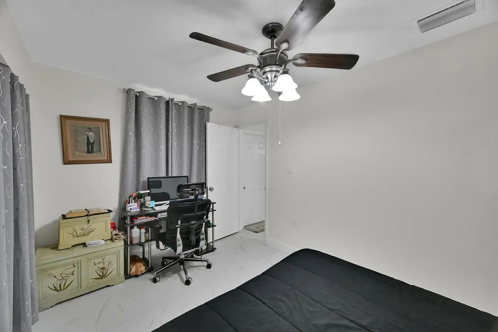 2404 Dade Road Fort Pierce FL 34982