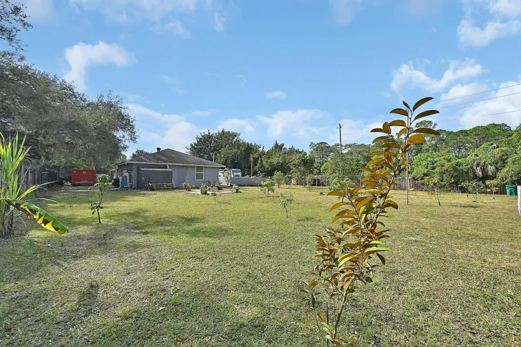 2404 Dade Road Fort Pierce FL 34982
