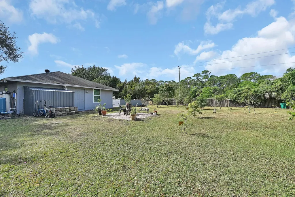 2404 Dade Road Fort Pierce FL 34982