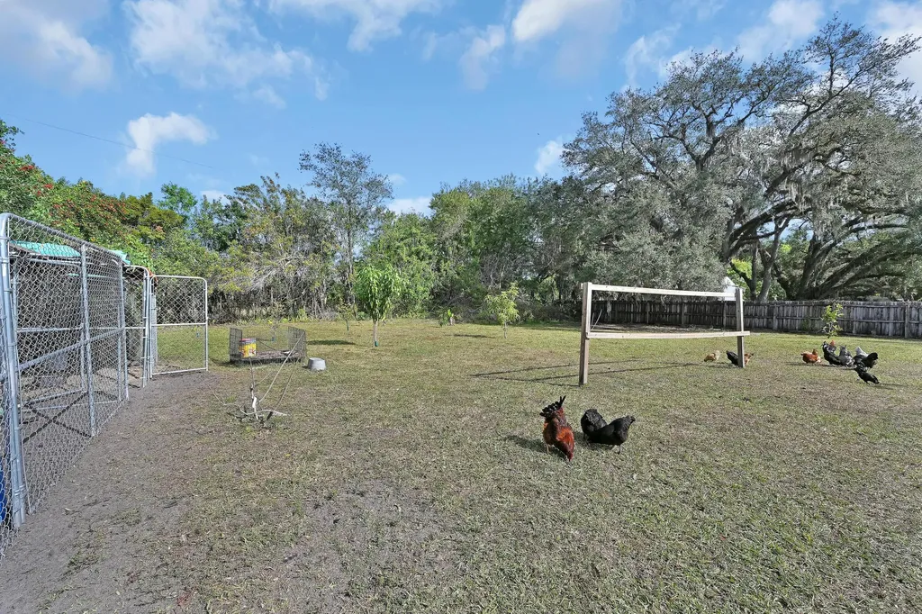 2404 Dade Road Fort Pierce FL 34982