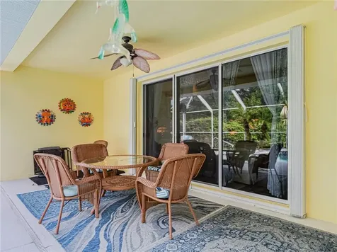 5873 Pine Ridge Circle Vero Beach FL 32967