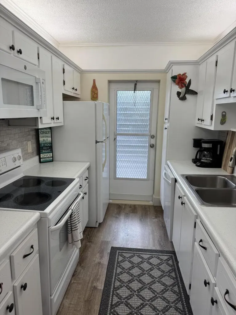 3401 Spanish Trail Delray Beach FL 33483