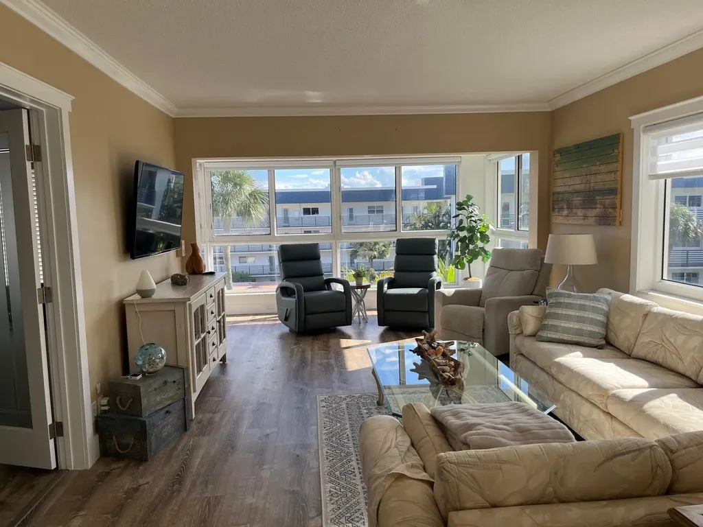 3401 Spanish Trail Delray Beach FL 33483