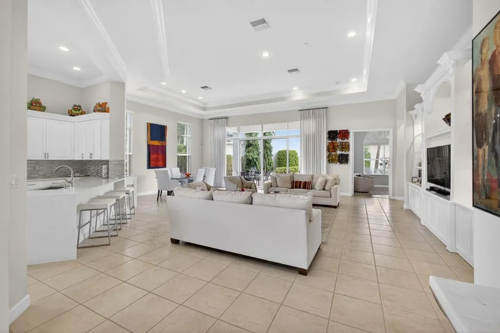 502 Via Toledo Palm Beach Gardens FL 33418