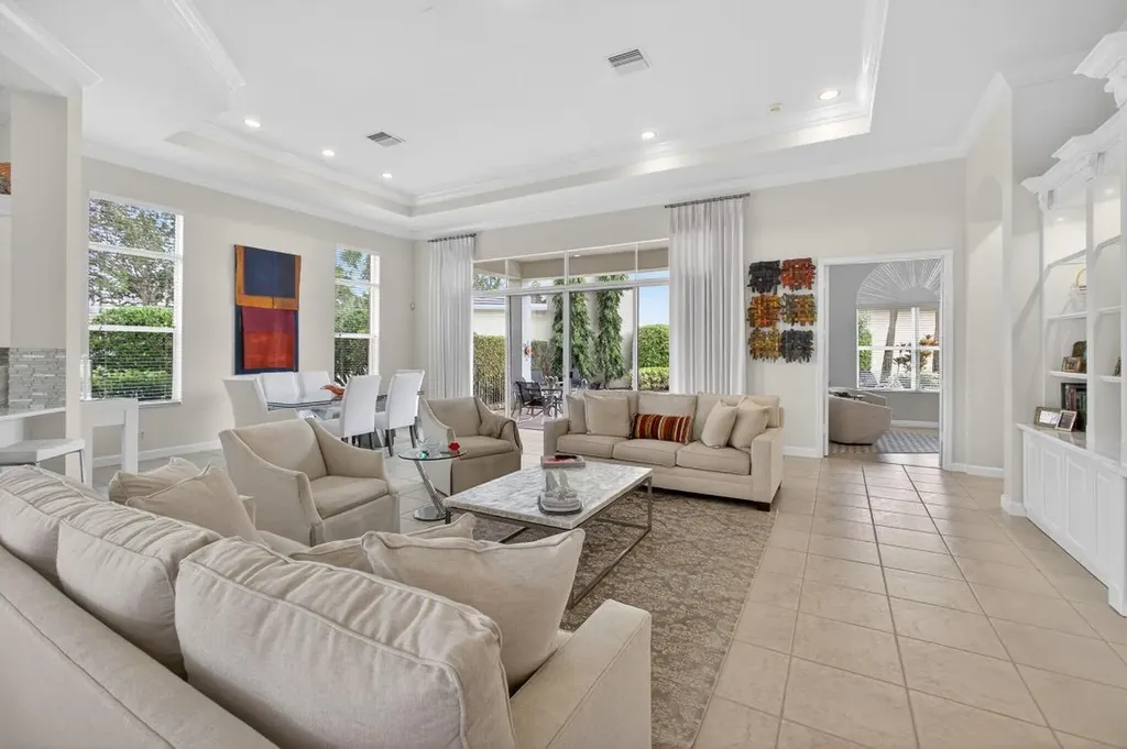 502 Via Toledo Palm Beach Gardens FL 33418