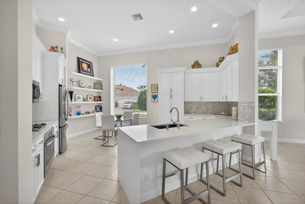 502 Via Toledo Palm Beach Gardens FL 33418