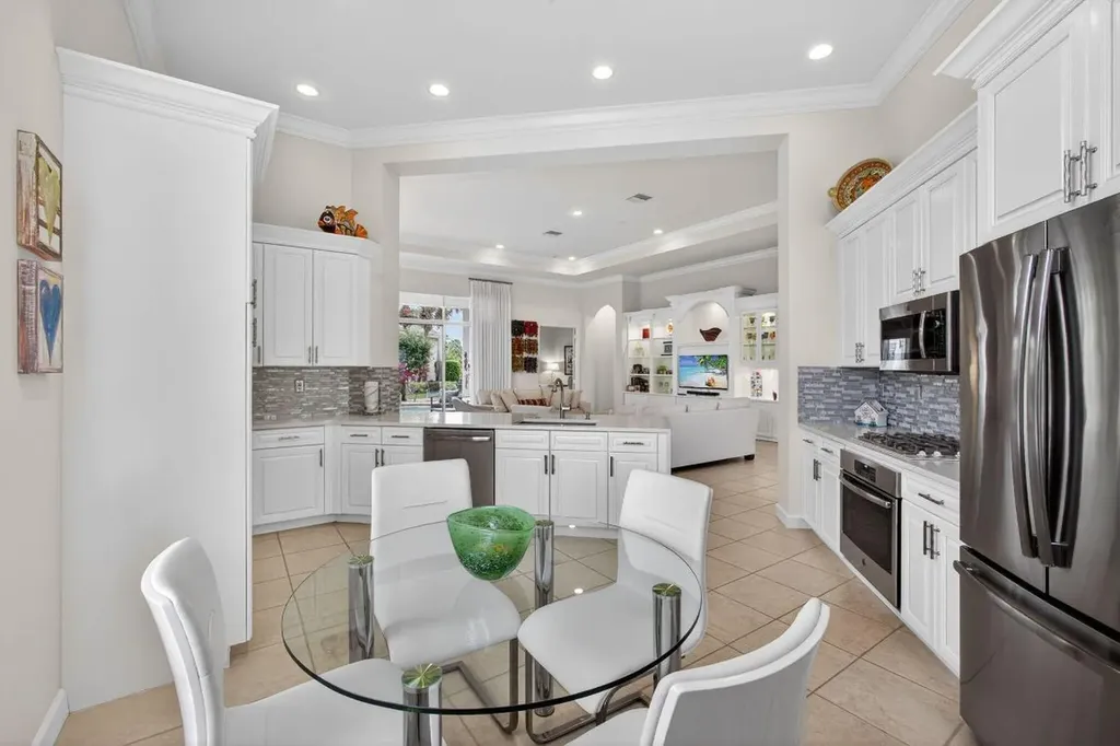 502 Via Toledo Palm Beach Gardens FL 33418