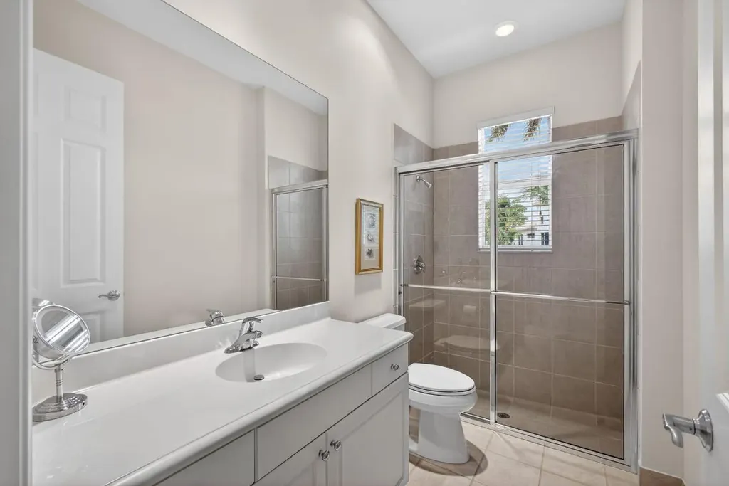 502 Via Toledo Palm Beach Gardens FL 33418