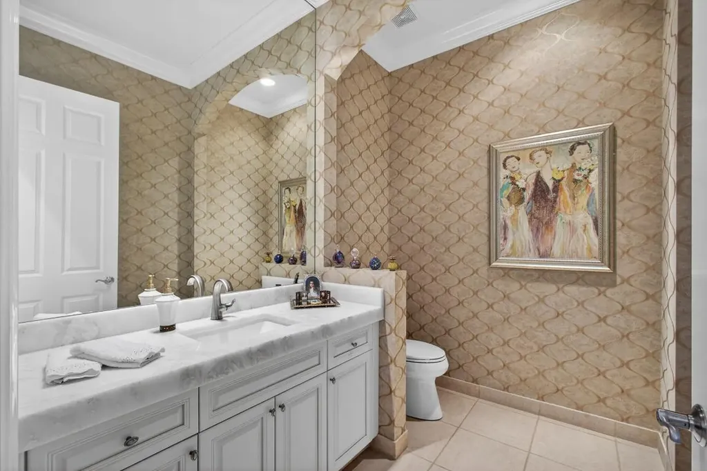 502 Via Toledo Palm Beach Gardens FL 33418