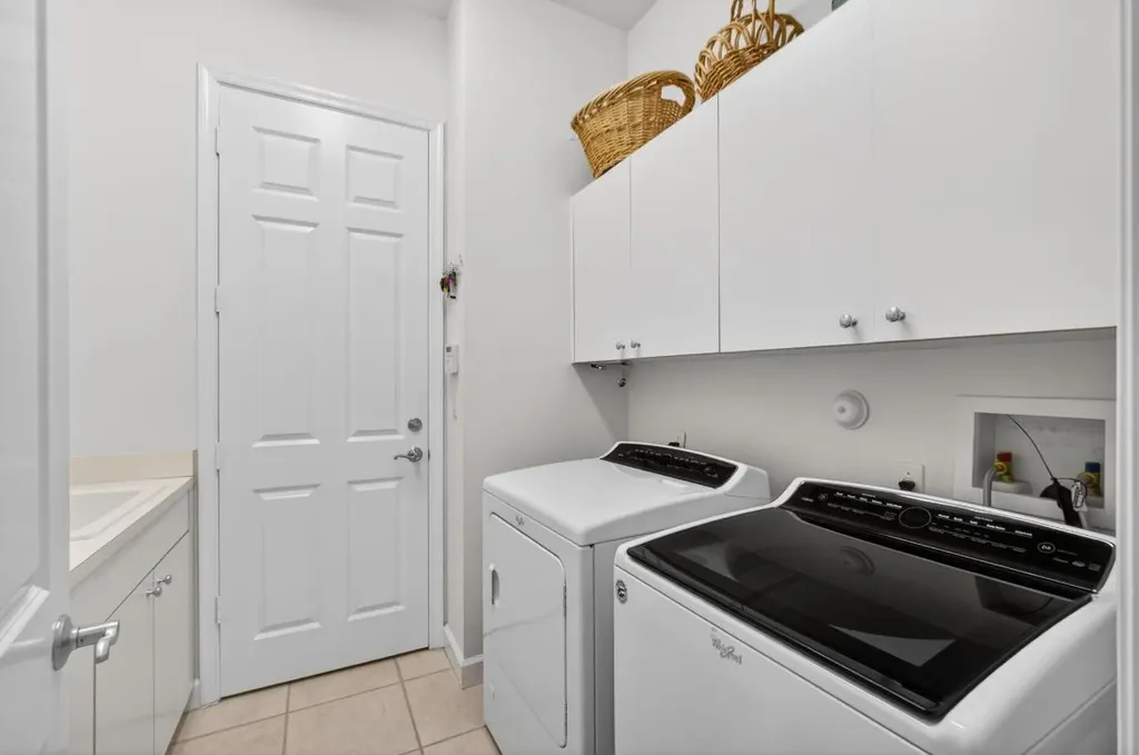 502 Via Toledo Palm Beach Gardens FL 33418
