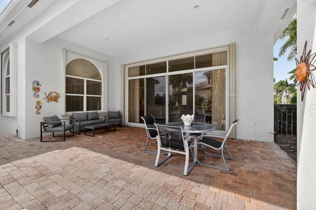 502 Via Toledo Palm Beach Gardens FL 33418