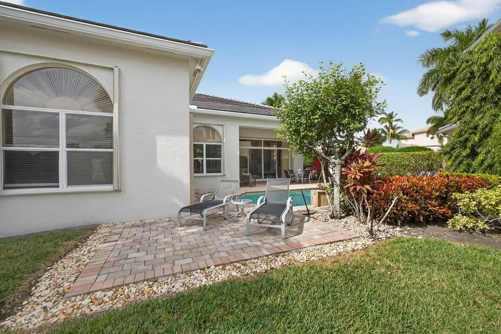 502 Via Toledo Palm Beach Gardens FL 33418