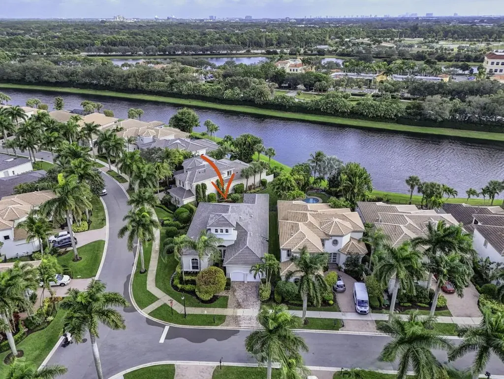 502 Via Toledo Palm Beach Gardens FL 33418